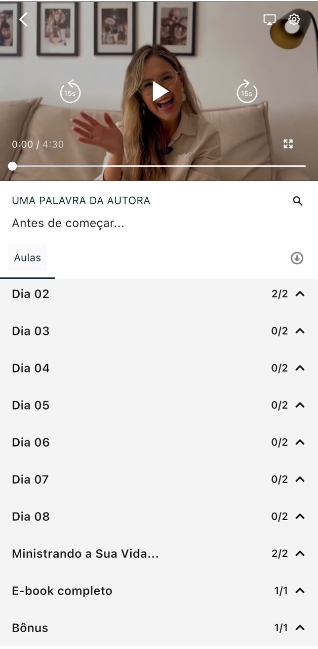 Mockup da plataforma no celular